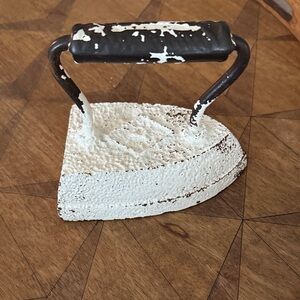 Vintage Style White and Black Iron Doorstop